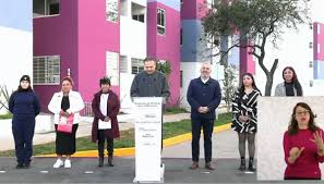 La Jornada - Entregan en Michoacán primeras 44 casas del Infonavit  contempladas en el Plan Nacional de Vivienda