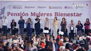 Entrega Claudia Sheinbaum en Acatzingo Pensión Mujeres Bienestar: “Quiero mucho a Puebla”, afirma
