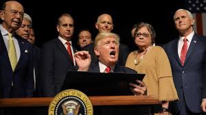 Donald Trump "regresa a la retórica de la Guerra Fría" al endurecer la política de Estados Unidos hacia Cuba - BBC News Mundo