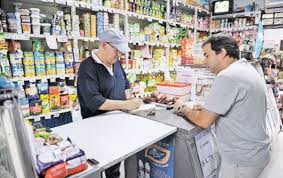 Los almacenes, una forma de comprar que se termina